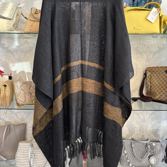 Brunello Cucinelli Black Striped Cape - One Size - Picture 2 of 5
